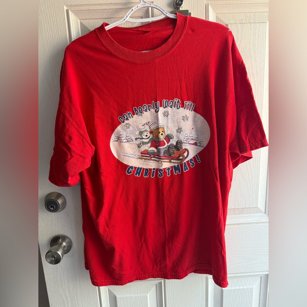 Women’s Red Christmas Vintage women’s tshirt